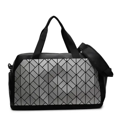SHORT-DISTANCE PORTABLE TRAVEL BAG